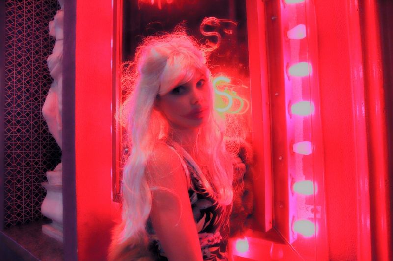 This neon-drenched photography series by Los Angeles-based, Robert Lang, captures the night-time activity of a 'misfit' wandering the Sunset Strip, The Valley and East Hollywood. Through the ...